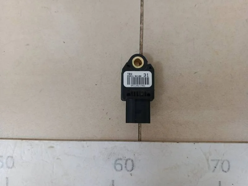 Датчик AIR BAG Toyota Auris (E150) 2006-2012
