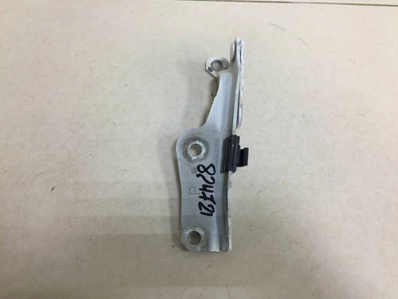 Петля капота левая Mitsubishi Pajero/Montero Sport (KH) 2008-2015