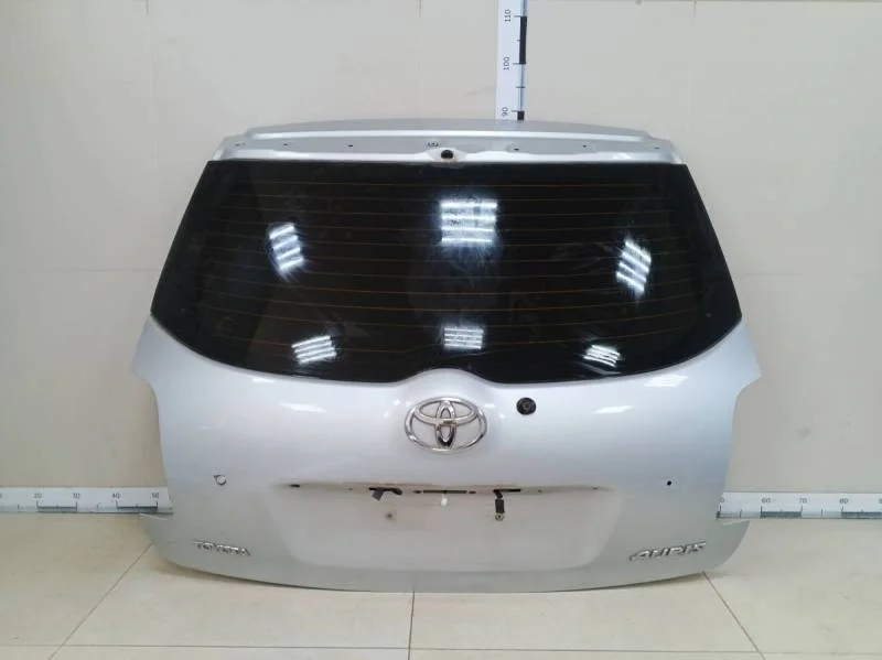 Дверь багажника со стеклом Toyota Auris (E150) 2006-2012