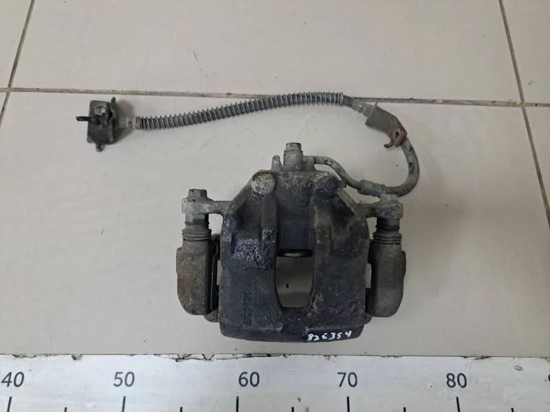 Суппорт передний левый Hyundai Solaris 2010-2017