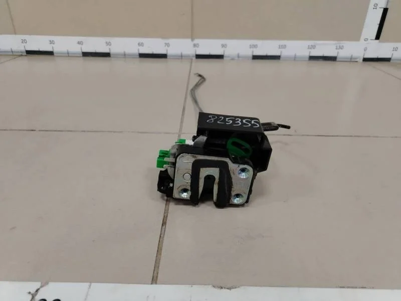 Замок двери задней левой Hyundai Solaris 2010-2017