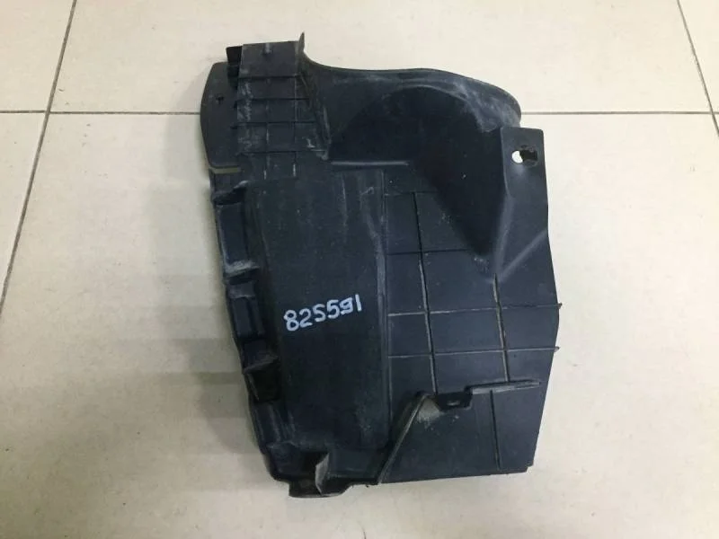 Пыльник (кузов наружные) Toyota Corolla E180 2013>