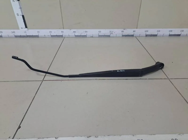 Поводок стеклоочистителя передний правый Hyundai Solaris 2010-2017