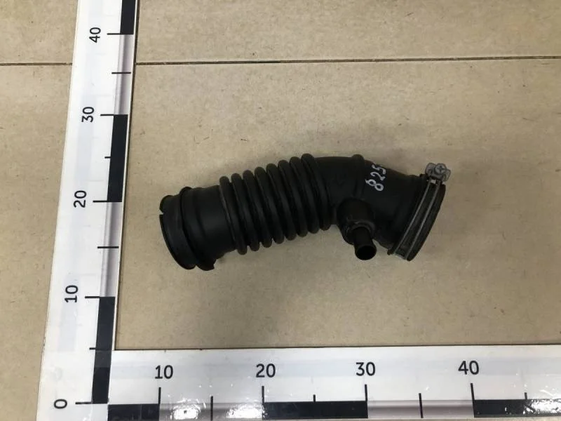 Патрубок воздушного фильтра Toyota Corolla E180 2013>