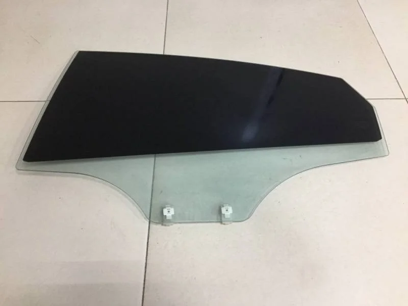 Стекло двери задней левой Hyundai Solaris 2010-2017