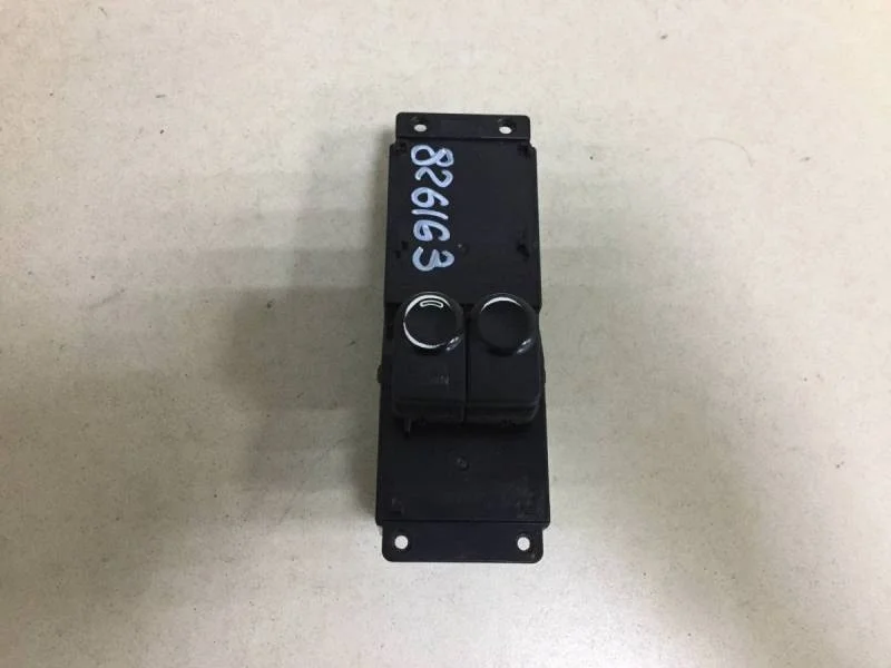 Блок управления стеклоподъемниками Hyundai Solaris 2010-2017