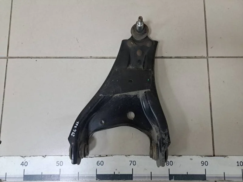 Рычаг передний левый Nissan Terrano (D10) 2014>