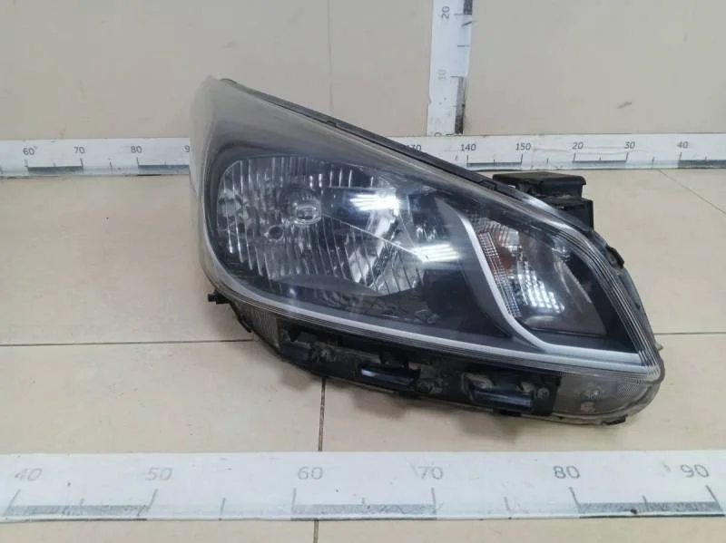 Фара правая Kia Rio 4 (FB) 2017>