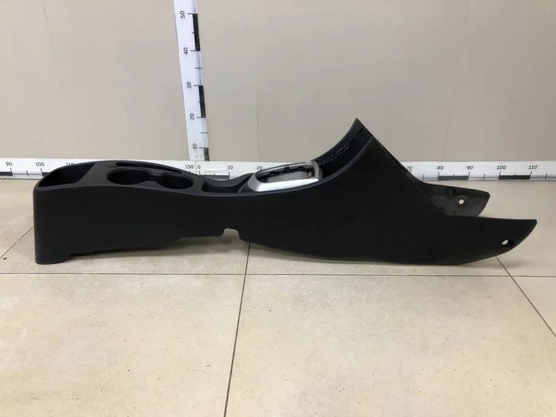 Консоль центральная Hyundai Solaris 2010-2017