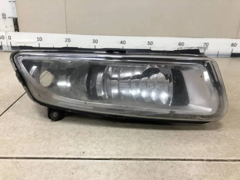 Фара противотуманная правая Volkswagen Polo (Sed RUS) 2011>