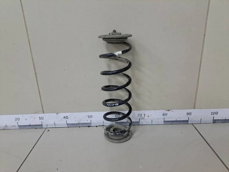 Пружина задняя Skoda Octavia (A7) 2013>