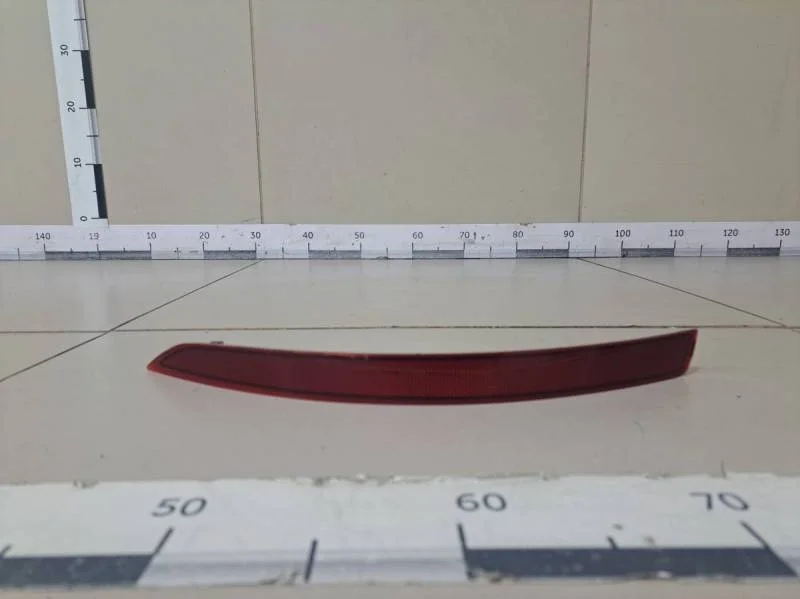 Отражатель в бампер задний левый Skoda Octavia (A7) 2013>