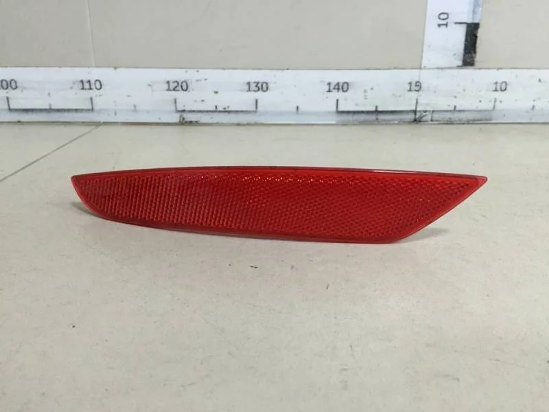 Отражатель в бампер задний левый Volkswagen Golf 6 (5K) 2009-2013