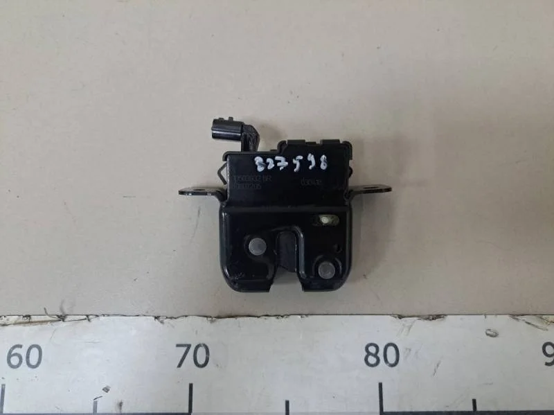 Замок багажника Nissan Terrano (D10) 2014>