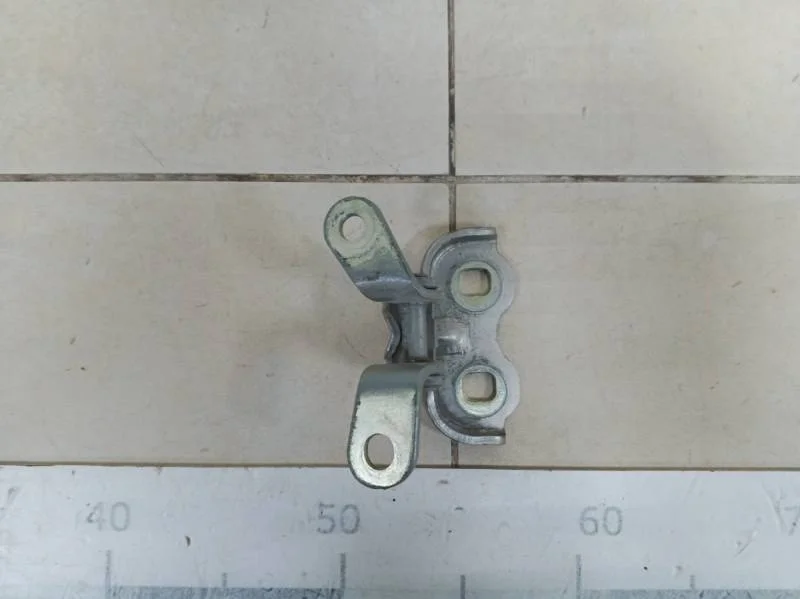 Петля двери Chevrolet Cobalt (T250) 2011-2015