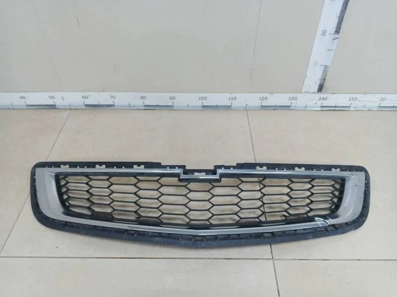 Решетка радиатора Chevrolet Cobalt (T250) 2011-2015
