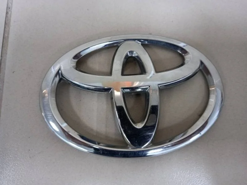 Эмблема Toyota Corolla E150 2006-2013