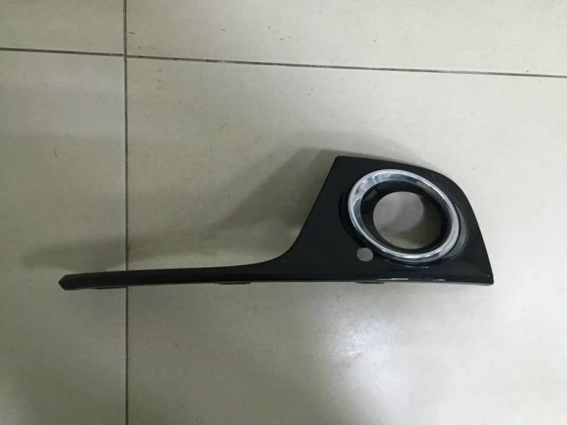 Решетка в бампер левая Audi Q5 (8R) 2008-2017