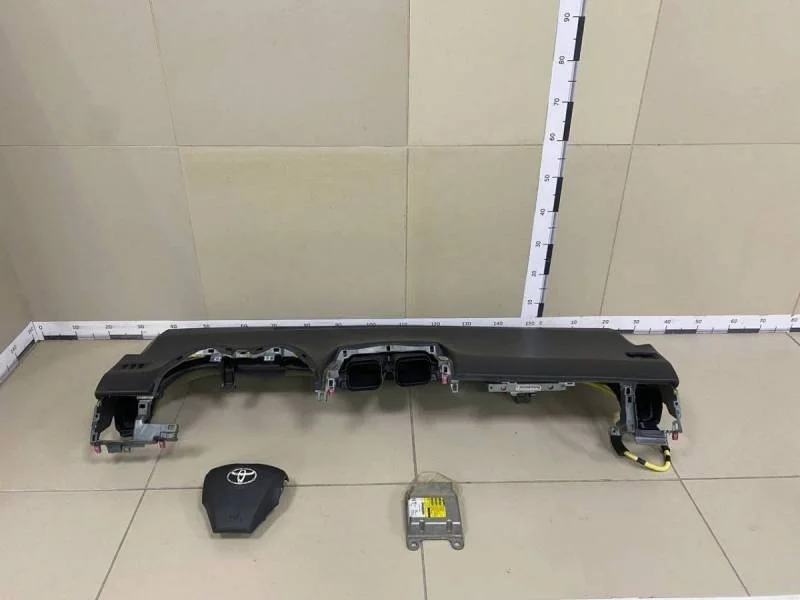 Подушка безопасности (комплект) Toyota Corolla E150 2006-2013