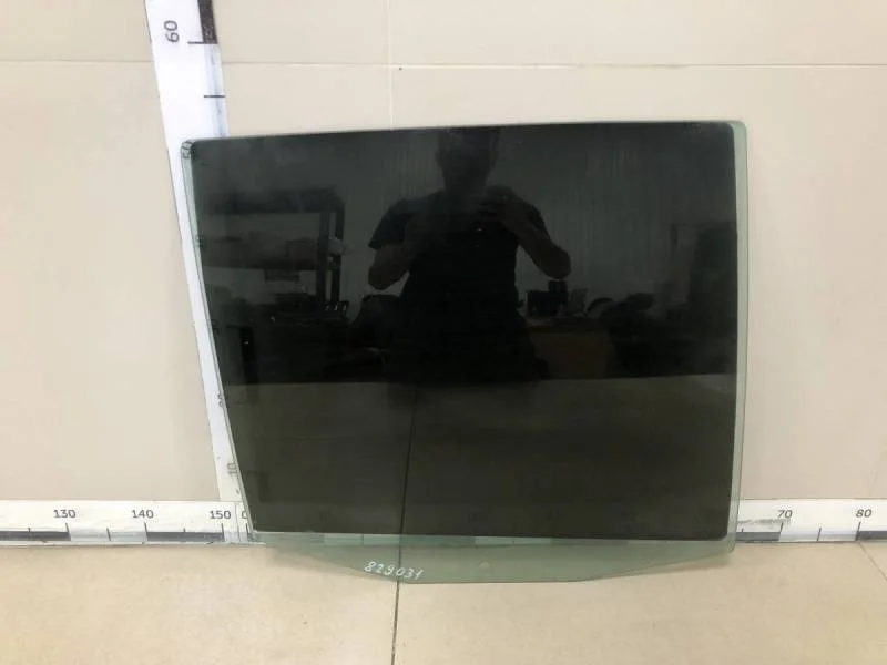 Стекло двери задней правой Ford Fusion (JU) 2002-2012