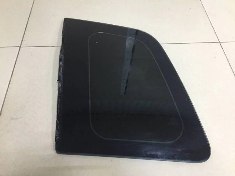 Стекло кузовное глухое левое Ford Fusion (JU) 2002-2012