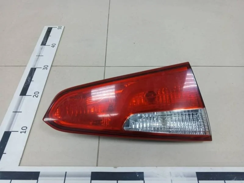 Фонарь задний внутренний левый Kia Cerato (YD) 2013-2020