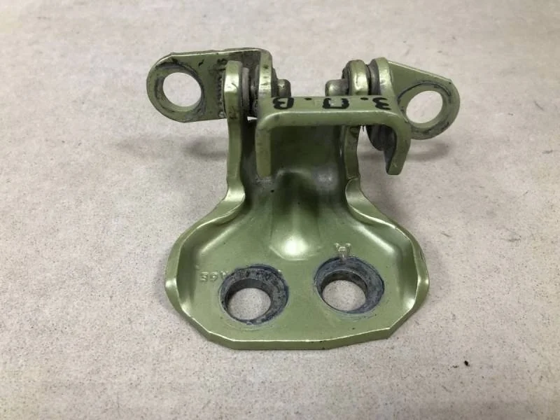 Петля двери задней правой верхняя Ford Fusion (JU) 2002-2012