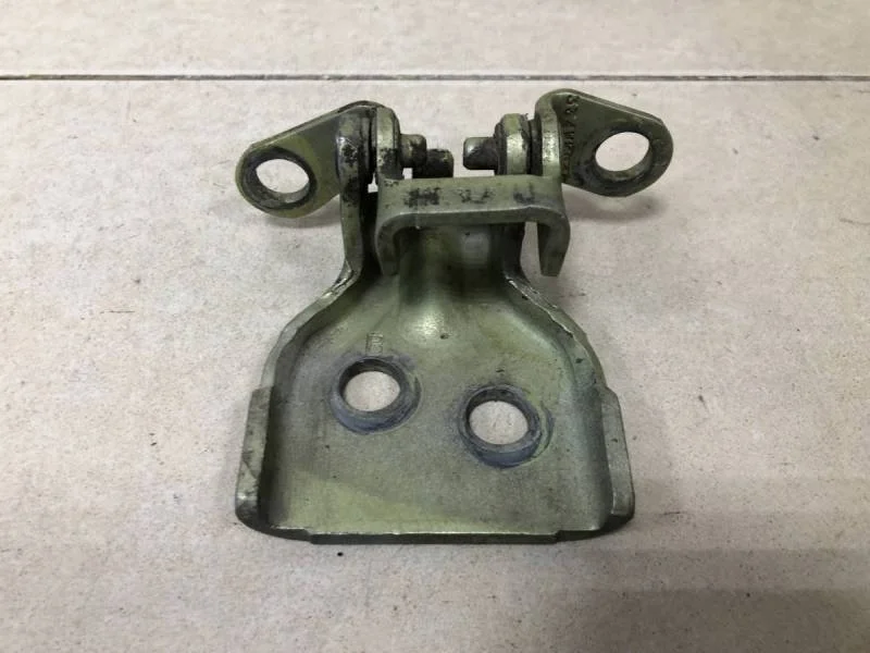 Петля двери передней правой нижняя Ford Fusion (JU) 2002-2012