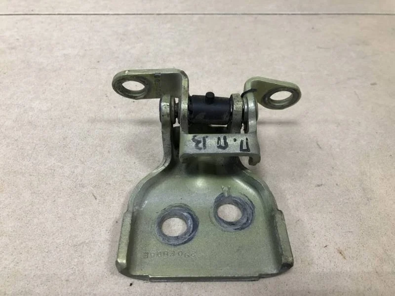 Петля двери передней правой верхняя Ford Fusion (JU) 2002-2012