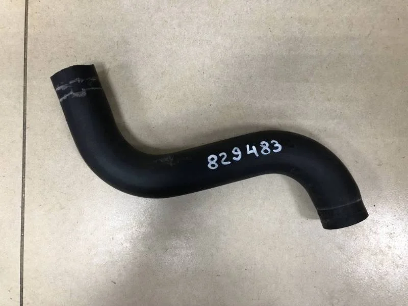 Патрубок радиатора охлаждения Ford Fusion (JU) 2002-2012