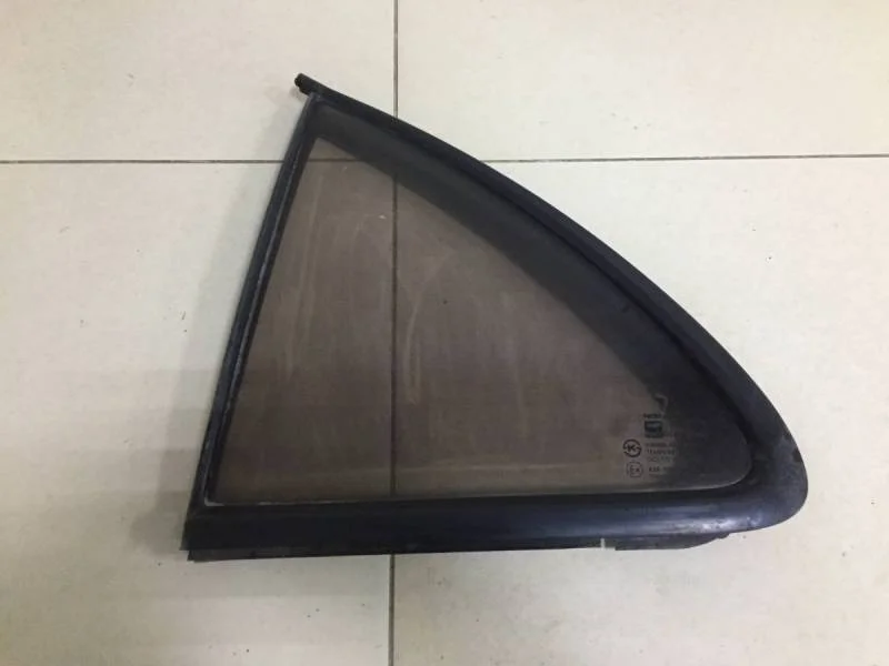 Стекло двери задней левой (форточка) Nissan Almera Classic (B10) 2006-2013