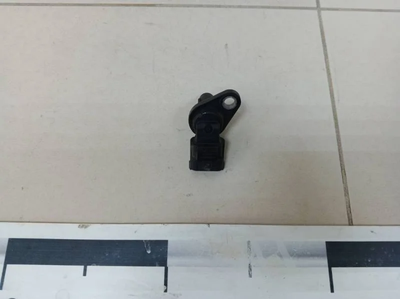 Датчик положения распредвала Kia Cerato (YD) 2013-2020