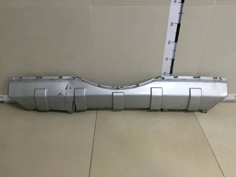 Накладка заднего бампера Mitsubishi Pajero/Montero 4 (V8, V9) 2007>