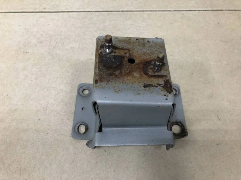 Кронштейн усилителя заднего бампера Nissan Almera Classic (B10) 2006-2013