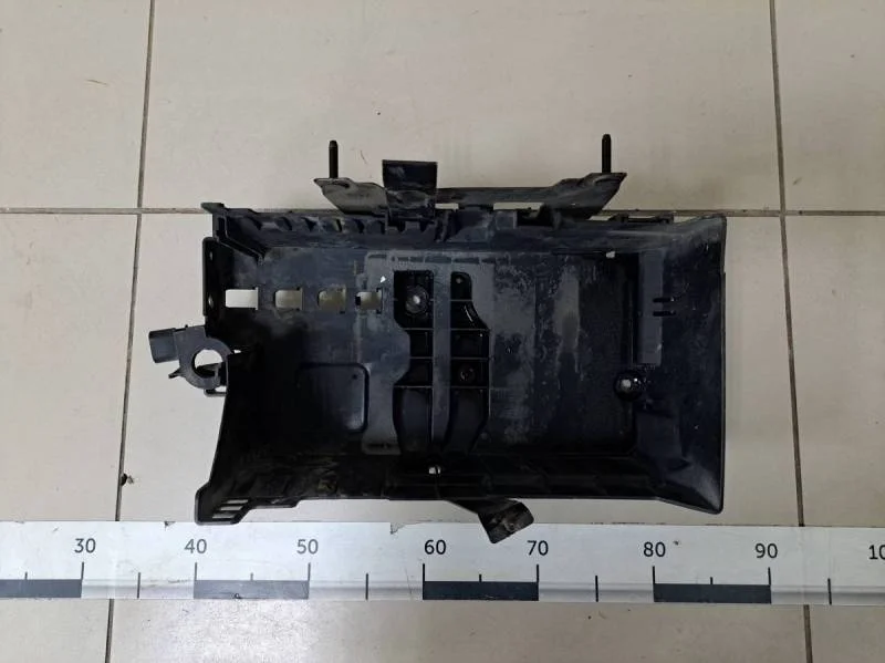 Крепление АКБ (корпус / подставка) Chevrolet Cruze (J300) 2009-2016