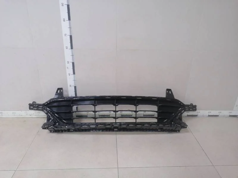 Решетка в бампер центральная Kia K5 2019>