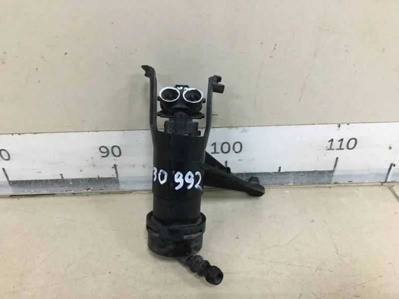 Форсунка омывателя фары Nissan Tiida (C11) 2007-2014