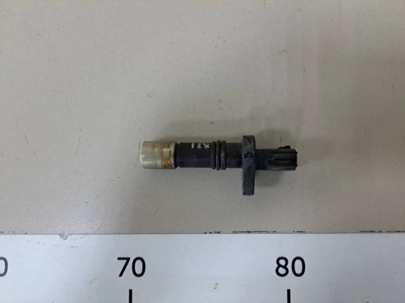 Датчик положения коленвала Toyota Corolla E150 2006-2013