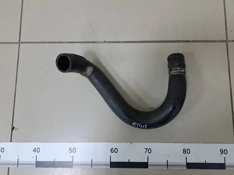 Патрубок радиатора охлаждения Toyota Corolla E150 2006-2013