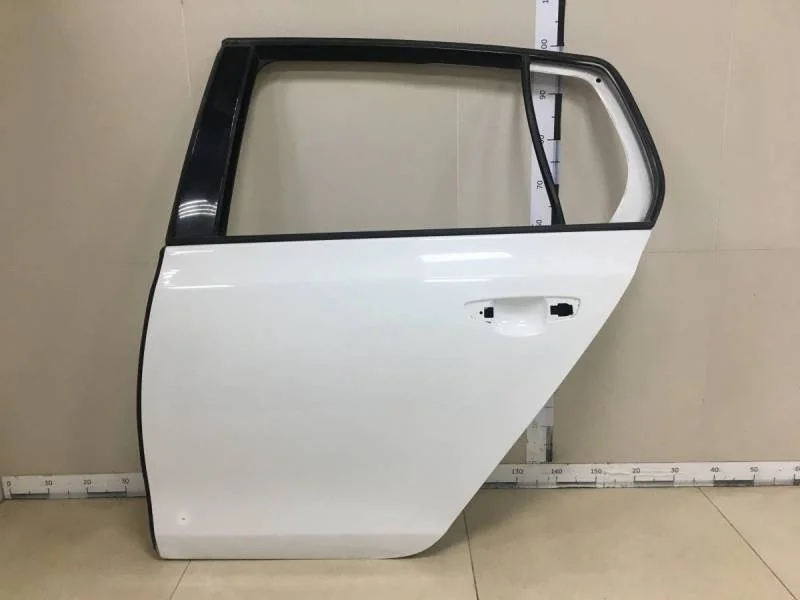 Дверь задняя левая Volkswagen Golf 6 (5K) 2009-2013