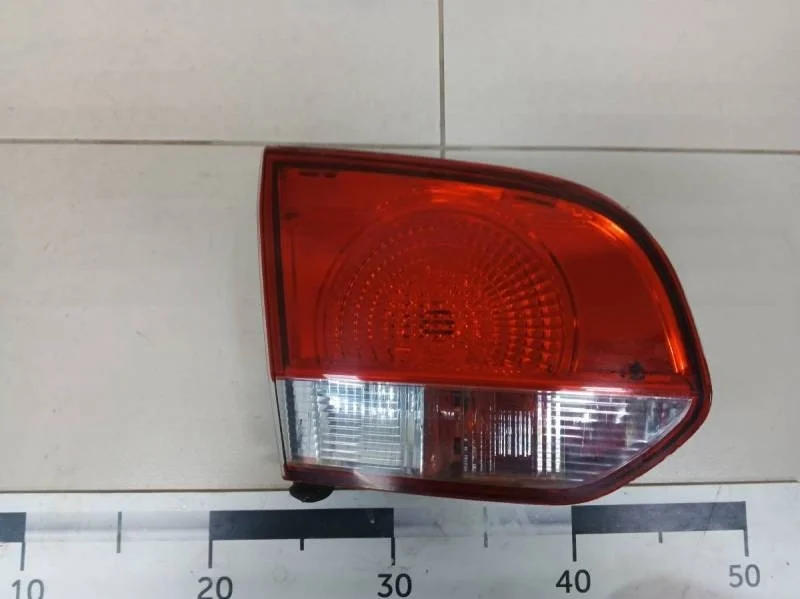 Фонарь задний внутренний левый Volkswagen Golf 6 (5K) 2009-2013