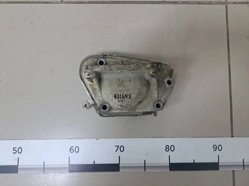 Кронштейн двигателя правый Lexus RX 300 (XU10) 1997-2003