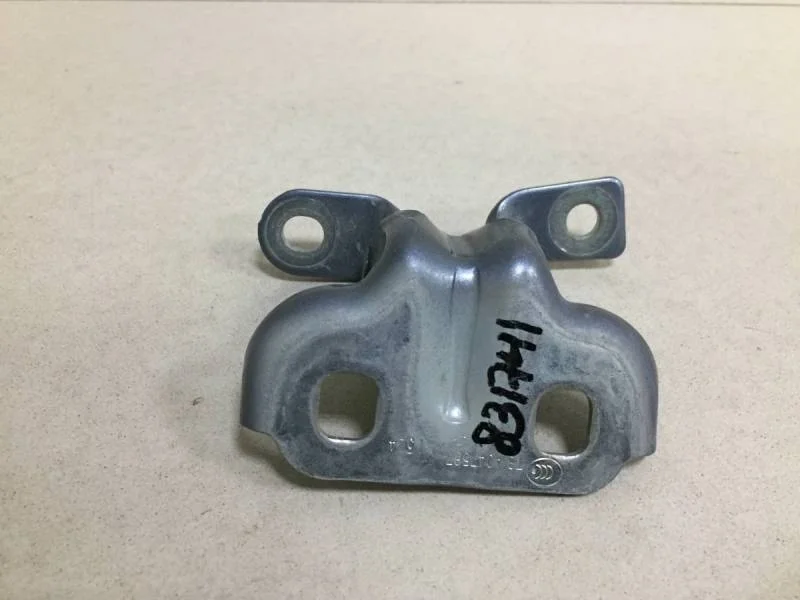 Петля двери задней левой верхняя Chevrolet Aveo T300 2011>