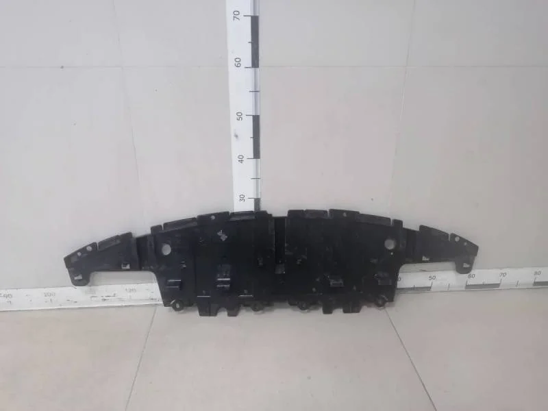 Пыльник двигателя центральный Opel Astra J 2010-2017