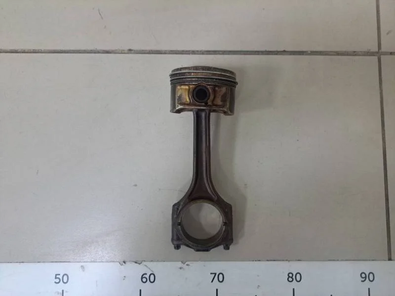 Поршень с шатуном Audi A6 (C5) 1997-2005