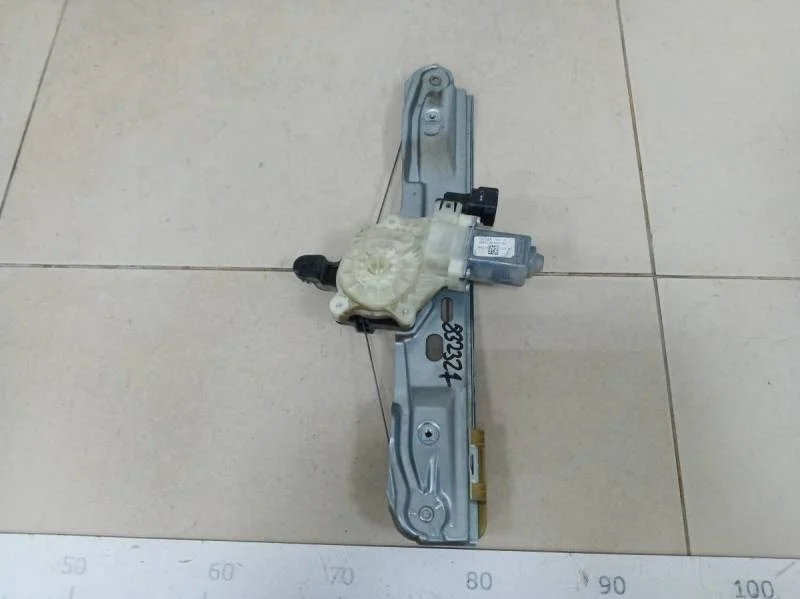 Стеклоподъемник электр. задний левый Ford Focus 3 2011>