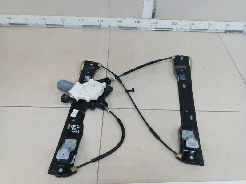 Стеклоподъемник электр. передний правый Ford Focus 3 2011>