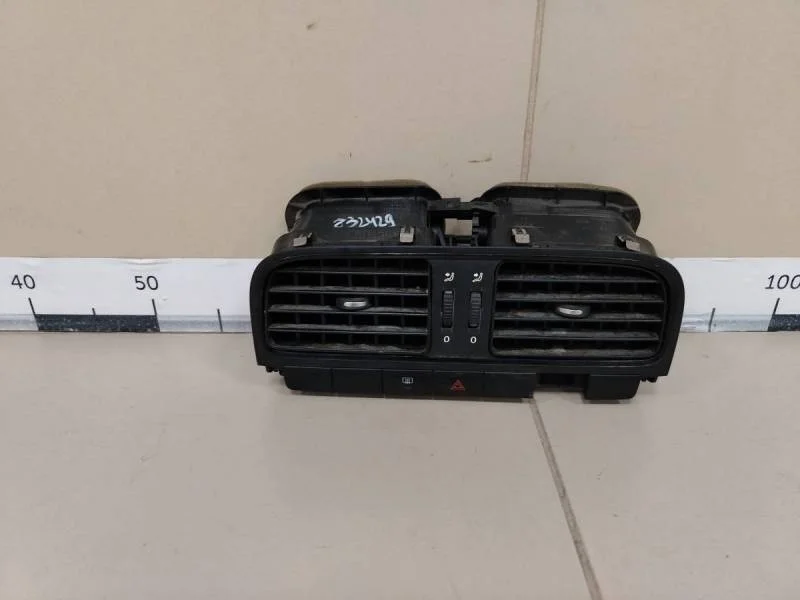 Дефлектор воздушный Volkswagen Polo (Sed RUS) 2011>