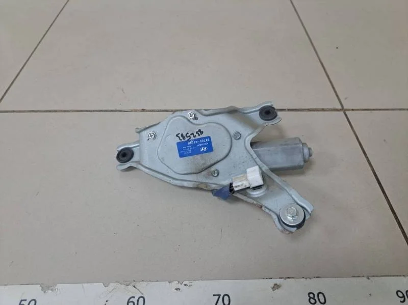 Моторчик стеклоочистителя задний Hyundai i30 (GD) 2012>