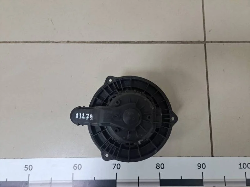 Моторчик отопителя Hyundai i30 (GD) 2012>